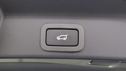 2021 (21) JAGUAR F-PACE 2.0 P250 R-Dynamic S 5dr Auto AWD 5291084