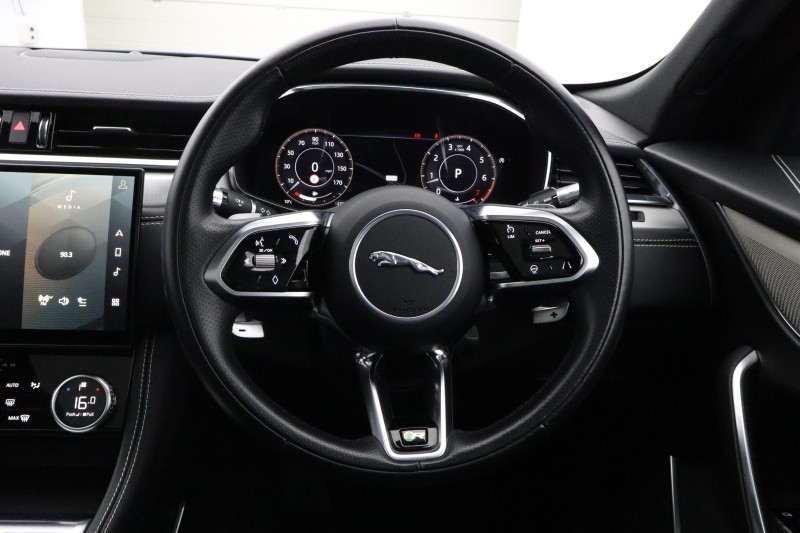 2021 (21) JAGUAR F-PACE 2.0 P250 R-Dynamic S 5dr Auto AWD 5291102