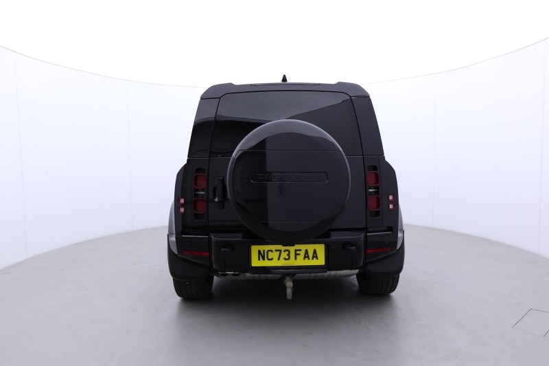 2024 (73) LAND ROVER COMMERCIAL DEFENDER 3.0 D300 Hard Top X-Dynamic HSE Auto [3 Seat] 5295786