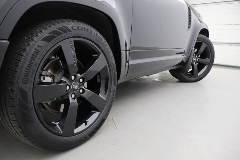 2024 (73) LAND ROVER COMMERCIAL DEFENDER 3.0 D300 Hard Top X-Dynamic HSE Auto [3 Seat] 5295807