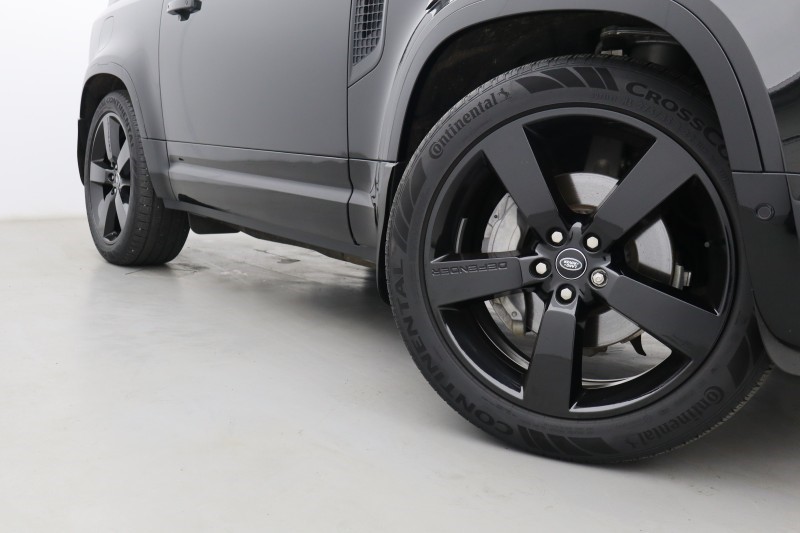 2024 (73) LAND ROVER COMMERCIAL DEFENDER 3.0 D300 Hard Top X-Dynamic HSE Auto [3 Seat] 5295810