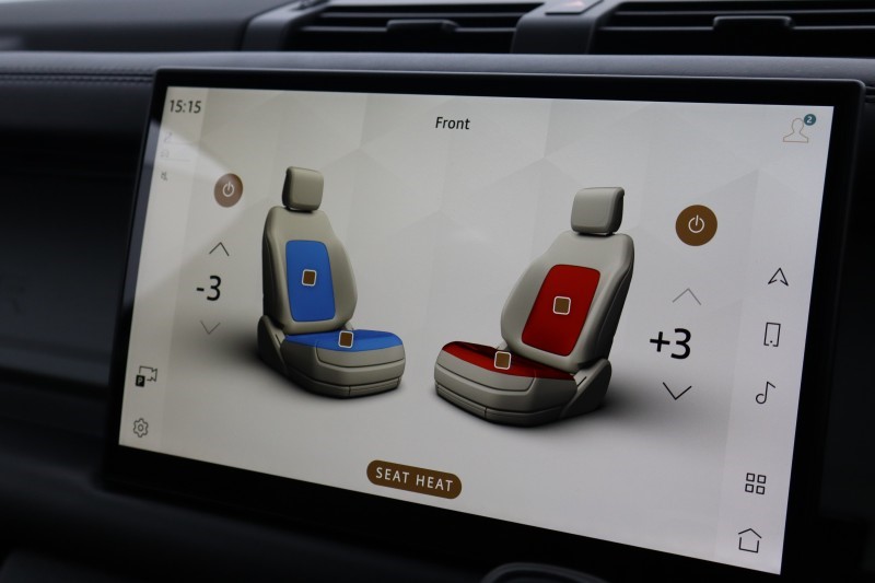 2024 (73) LAND ROVER COMMERCIAL DEFENDER 3.0 D300 Hard Top X-Dynamic HSE Auto [3 Seat] 5295831