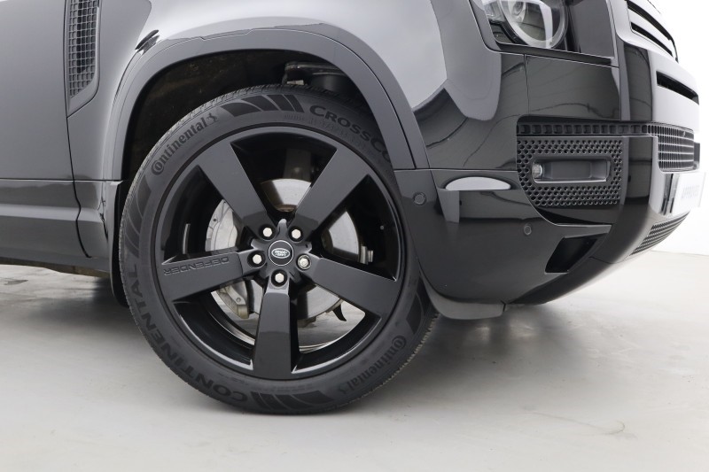 2024 (73) LAND ROVER COMMERCIAL DEFENDER 3.0 D300 Hard Top X-Dynamic HSE Auto [3 Seat] 5295809