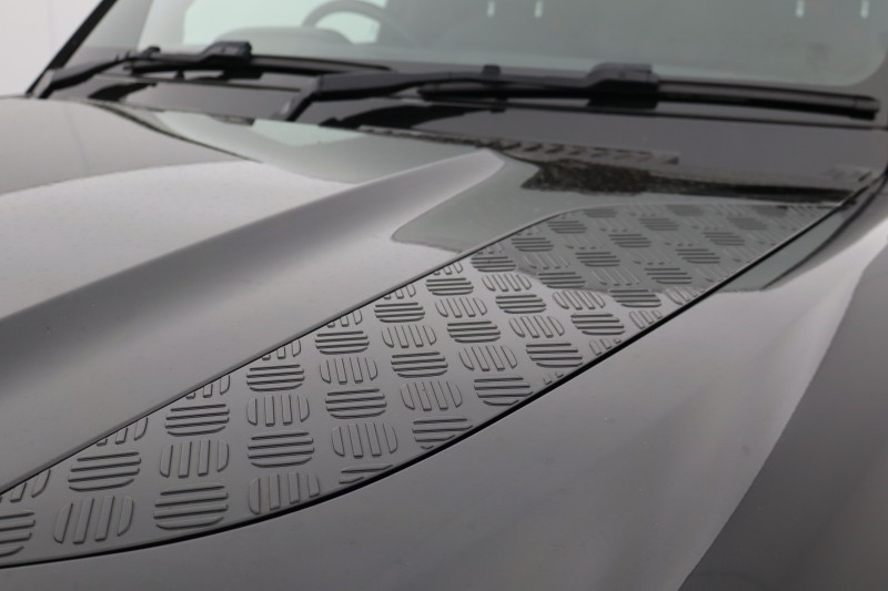 2024 (73) LAND ROVER COMMERCIAL DEFENDER 3.0 D300 Hard Top X-Dynamic HSE Auto [3 Seat] 5295795