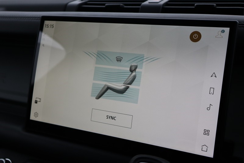 2024 (73) LAND ROVER COMMERCIAL DEFENDER 3.0 D300 Hard Top X-Dynamic HSE Auto [3 Seat] 5295832