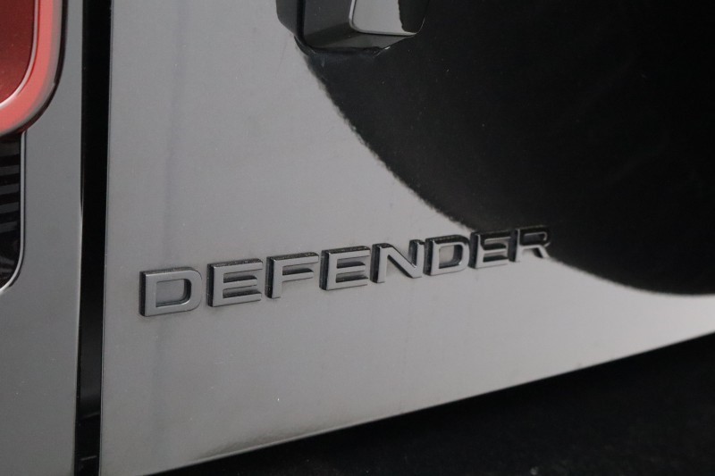 2024 (73) LAND ROVER COMMERCIAL DEFENDER 3.0 D300 Hard Top X-Dynamic HSE Auto [3 Seat] 5295814