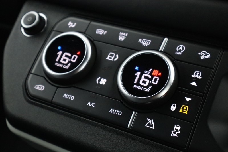 2024 (73) LAND ROVER COMMERCIAL DEFENDER 3.0 D300 Hard Top X-Dynamic HSE Auto [3 Seat] 5295833