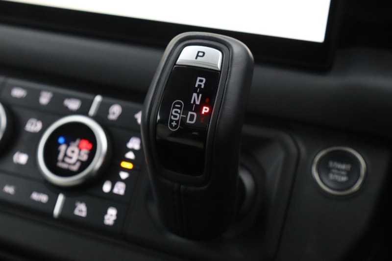 2024 (24) LAND ROVER DEFENDER 3.0 D250 X-Dynamic HSE 90 3dr Auto 5293022