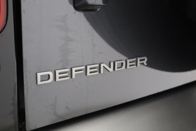2024 (24) LAND ROVER DEFENDER 3.0 D250 X-Dynamic HSE 90 3dr Auto 5292976