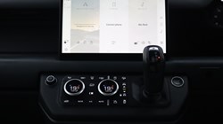 2024 (24) LAND ROVER DEFENDER 3.0 D250 X-Dynamic HSE 90 3dr Auto 5292999