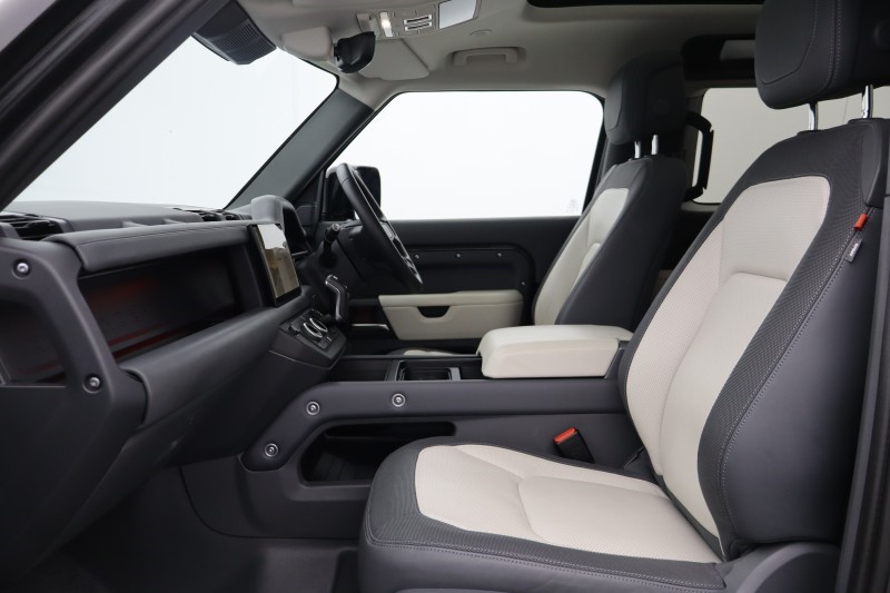 2024 (24) LAND ROVER DEFENDER 3.0 D250 X-Dynamic HSE 90 3dr Auto 5292963