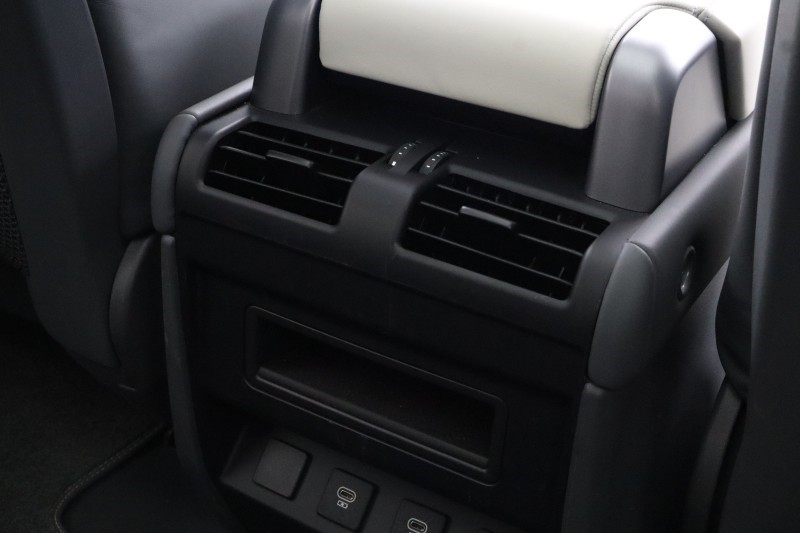 2024 (24) LAND ROVER DEFENDER 3.0 D250 X-Dynamic HSE 90 3dr Auto 5292995