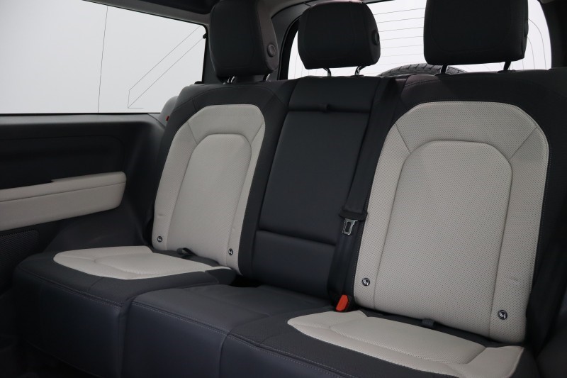 2024 (24) LAND ROVER DEFENDER 3.0 D250 X-Dynamic HSE 90 3dr Auto 5292965