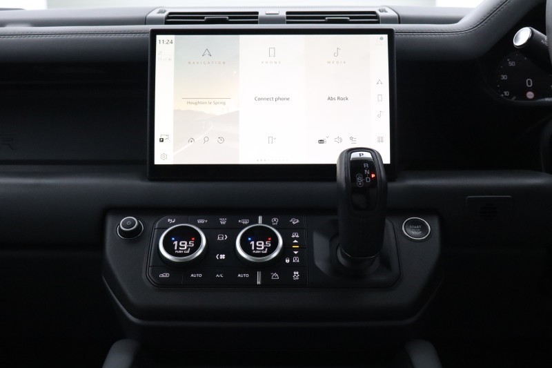 2024 (24) LAND ROVER DEFENDER 3.0 D250 X-Dynamic HSE 90 3dr Auto 5292998