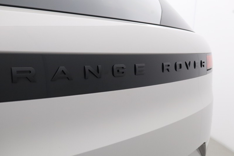 2025 (25) LAND ROVER RANGE ROVER SPORT 3.0 P460e Dynamic SE 5dr Auto 5307178