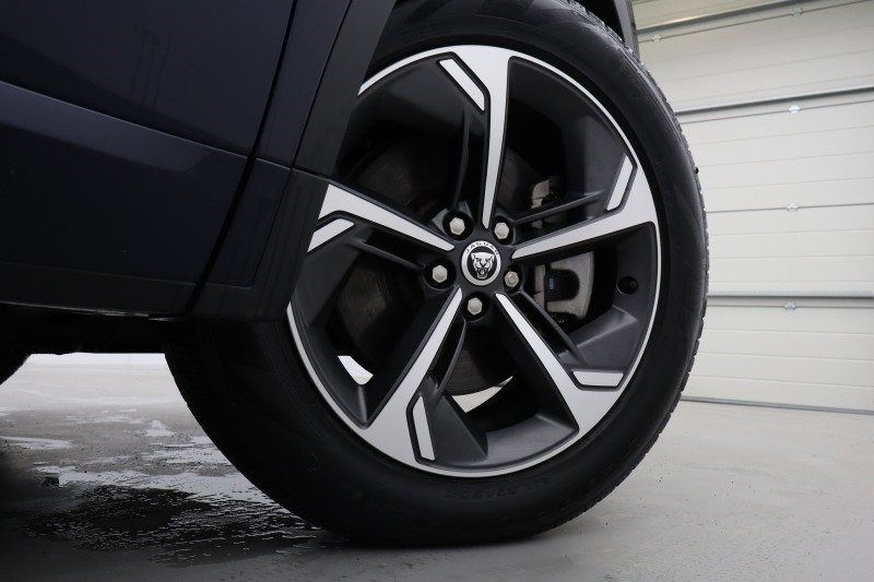 2024 (24) JAGUAR E-PACE 2.0 D200 R-Dynamic SE Black 5dr Auto 5328236