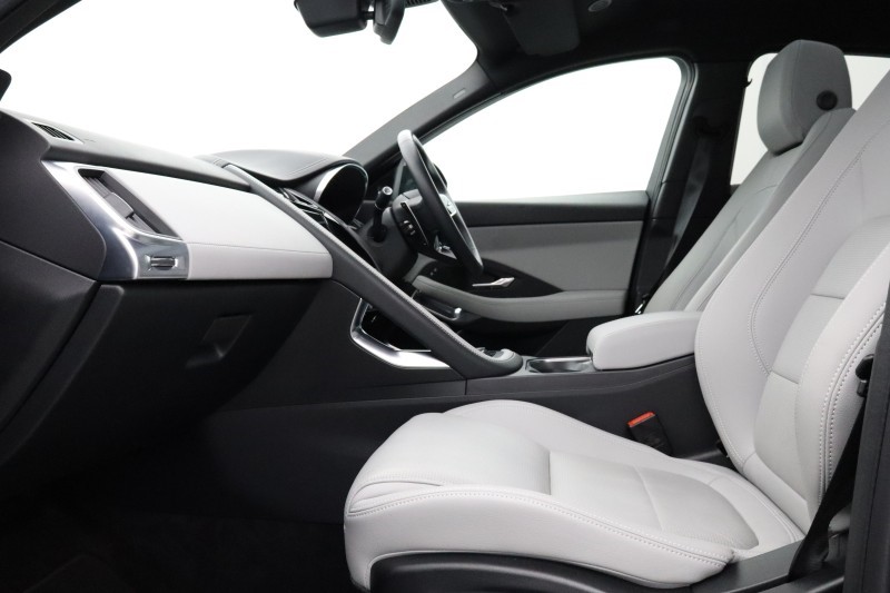 2024 (24) JAGUAR E-PACE 2.0 D200 R-Dynamic SE Black 5dr Auto 5328191