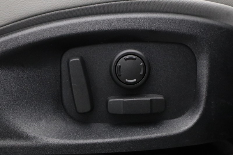 2024 (24) JAGUAR E-PACE 2.0 D200 R-Dynamic SE Black 5dr Auto 5328214