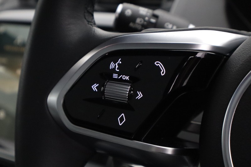 2024 (24) JAGUAR E-PACE 2.0 D200 R-Dynamic SE Black 5dr Auto 5328206