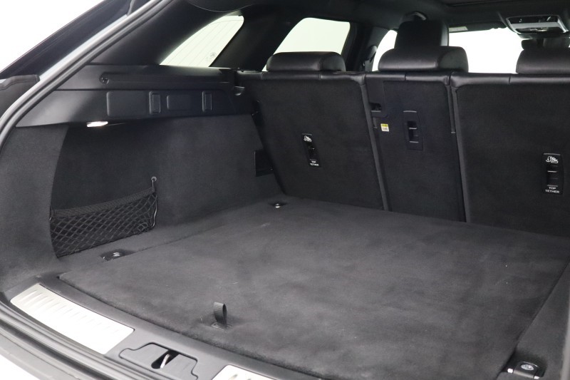 2024 (24) LAND ROVER RANGE ROVER VELAR 2.0 D200 MHEV Dynamic HSE 5dr Auto 5300828