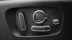 2024 (24) LAND ROVER RANGE ROVER VELAR 2.0 D200 MHEV Dynamic HSE 5dr Auto 5300834