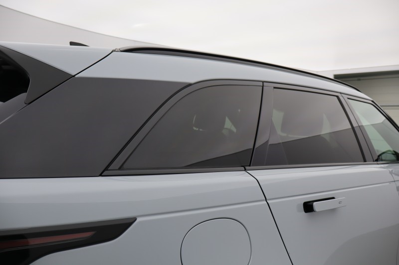 2024 (24) LAND ROVER RANGE ROVER VELAR 2.0 D200 MHEV Dynamic HSE 5dr Auto 5300821