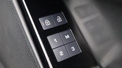 2024 (24) LAND ROVER RANGE ROVER VELAR 2.0 D200 MHEV Dynamic HSE 5dr Auto 5300832