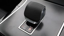 2024 (24) LAND ROVER RANGE ROVER VELAR 2.0 D200 MHEV Dynamic HSE 5dr Auto 5300855