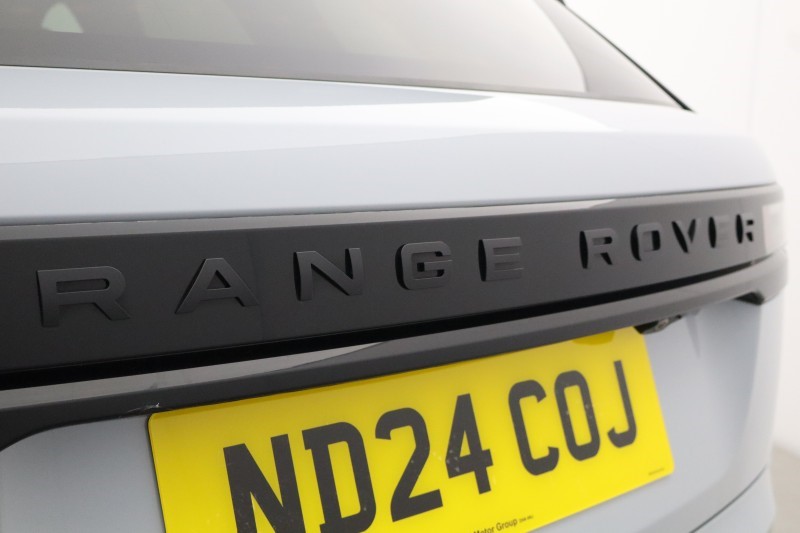 2024 (24) LAND ROVER RANGE ROVER VELAR 2.0 D200 MHEV Dynamic HSE 5dr Auto 5300825