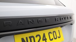 2024 (24) LAND ROVER RANGE ROVER VELAR 2.0 D200 MHEV Dynamic HSE 5dr Auto 5300825