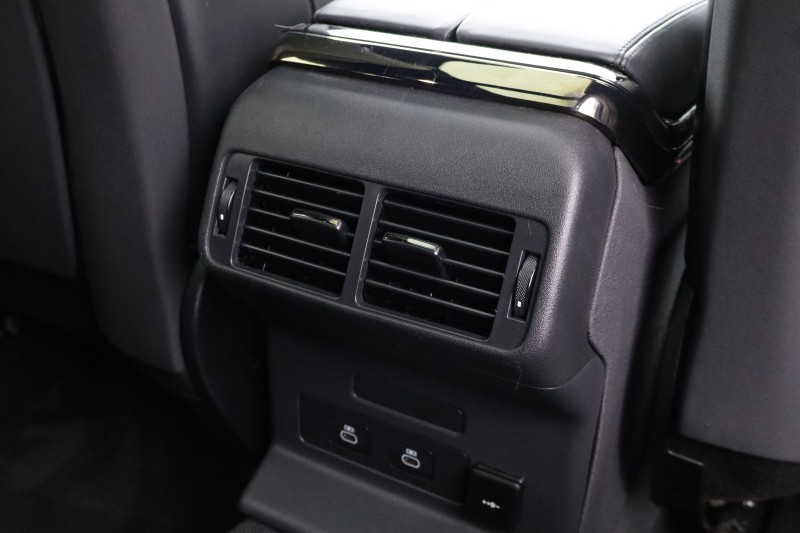 2024 (24) LAND ROVER RANGE ROVER VELAR 2.0 D200 MHEV Dynamic HSE 5dr Auto 5300839