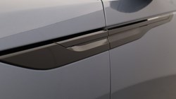 2022 (22) LAND ROVER RANGE ROVER VELAR 2.0 D200 Edition 5dr Auto 5337284