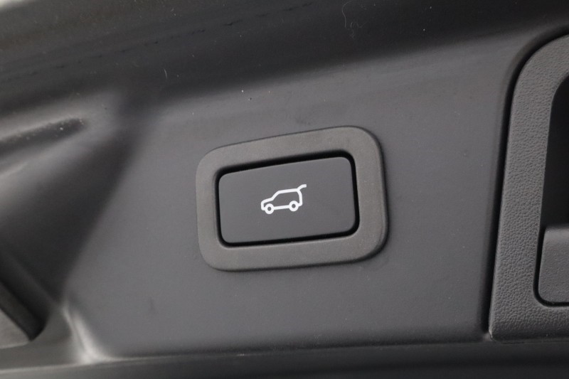 2022 (22) LAND ROVER RANGE ROVER VELAR 2.0 D200 Edition 5dr Auto 5337314