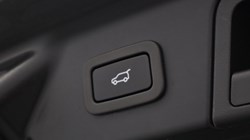 2022 (22) LAND ROVER RANGE ROVER VELAR 2.0 D200 Edition 5dr Auto 5351267