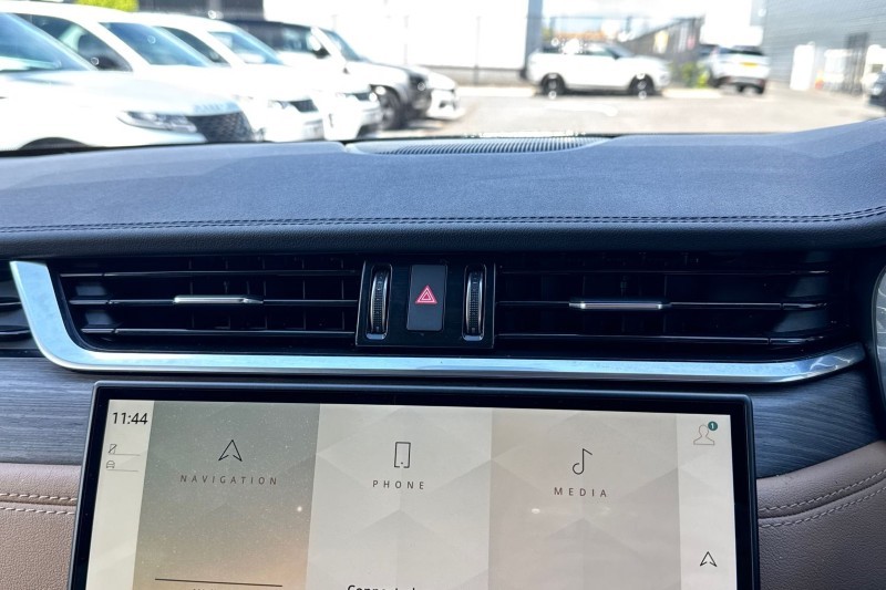 2022 (22) JAGUAR F-PACE 2.0 D200 S 5dr Auto AWD 5368750