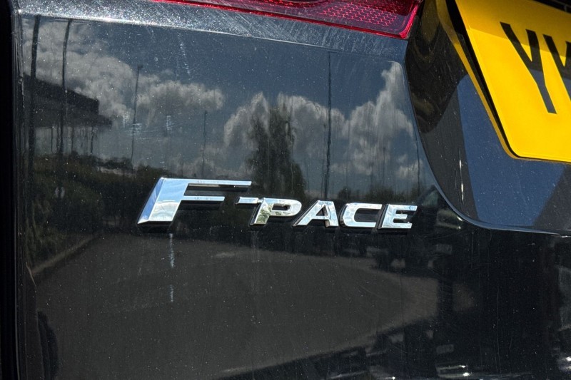 2022 (22) JAGUAR F-PACE 2.0 D200 S 5dr Auto AWD 5368759
