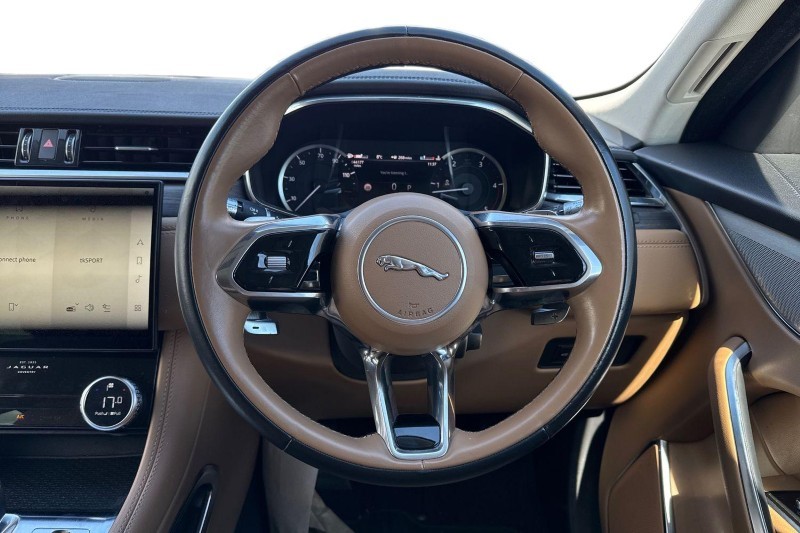 2022 (22) JAGUAR F-PACE 2.0 D200 S 5dr Auto AWD 5368732