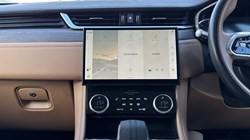 2022 (22) JAGUAR F-PACE 2.0 D200 S 5dr Auto AWD 5368731