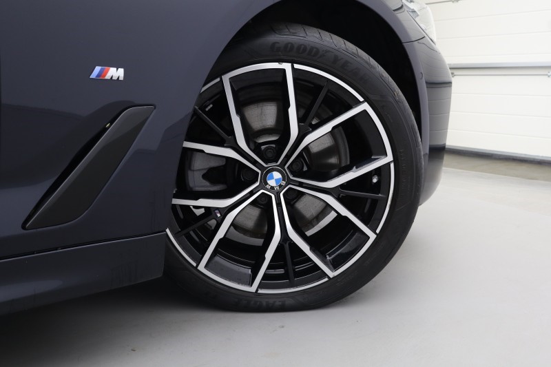 2022 (22) BMW 5 SERIES 520d MHT M Sport 4dr Step Auto 5352193