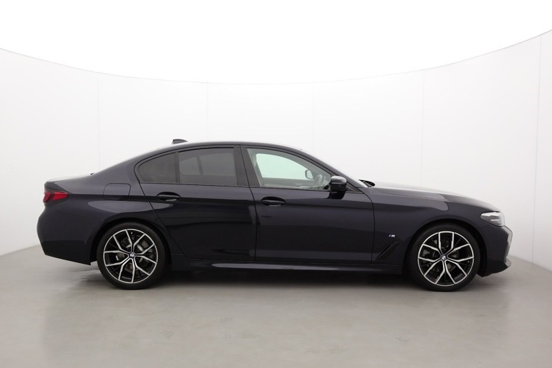 2022 (22) BMW 5 SERIES 520d MHT M Sport 4dr Step Auto 5352158