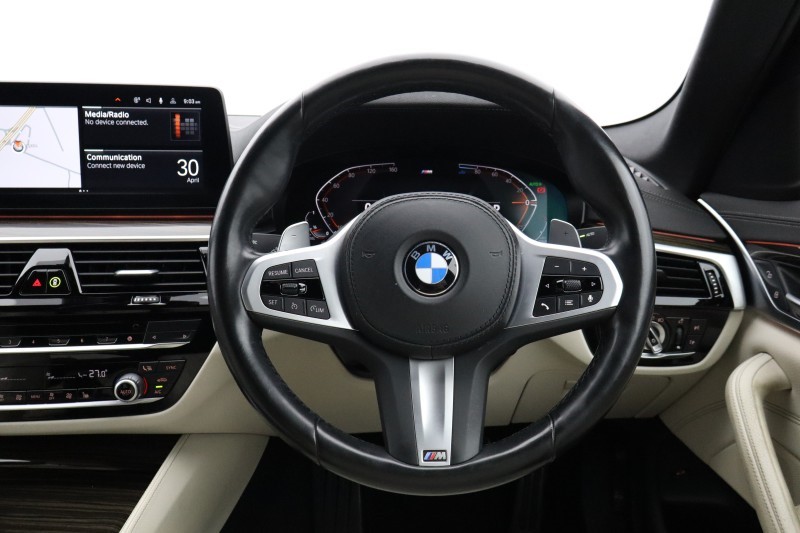 2022 (22) BMW 5 SERIES 520d MHT M Sport 4dr Step Auto 5352198
