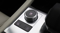 2024 (74) JAGUAR F-PACE 2.0 D200 R-Dynamic HSE Black 90th Anniv 5dr Auto 5305926