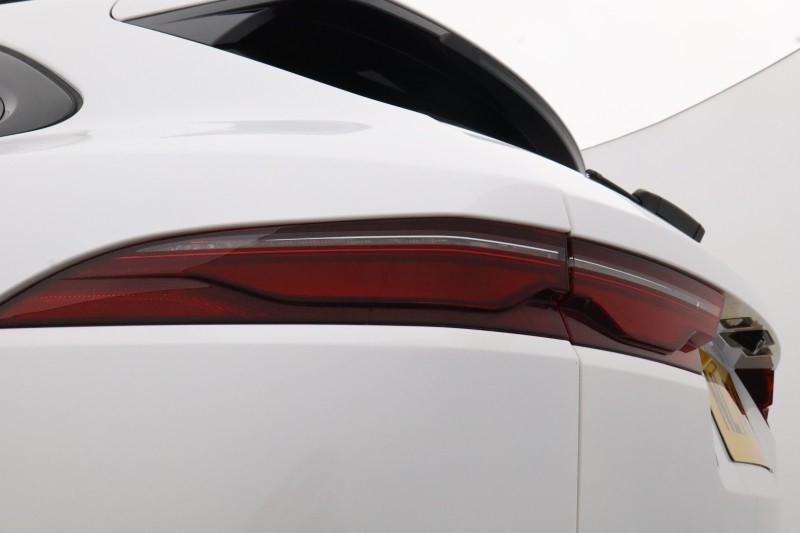 2024 (74) JAGUAR F-PACE 2.0 D200 R-Dynamic HSE Black 90th Anniv 5dr Auto 5305869