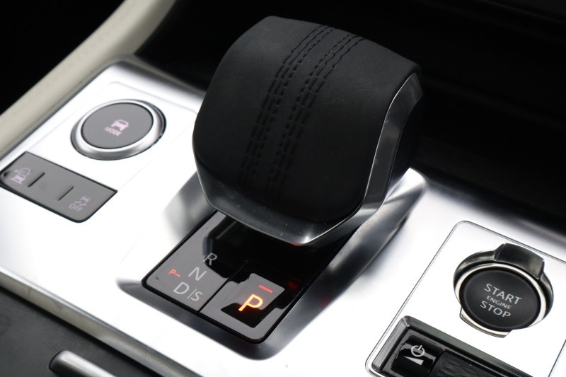 2024 (74) JAGUAR F-PACE 2.0 D200 R-Dynamic HSE Black 90th Anniv 5dr Auto 5305909