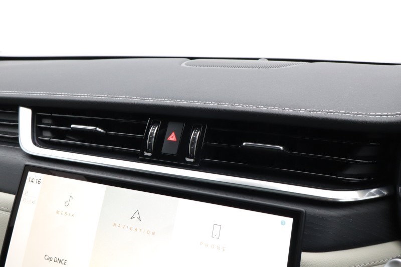 2024 (74) JAGUAR F-PACE 2.0 D200 R-Dynamic HSE Black 90th Anniv 5dr Auto 5305911