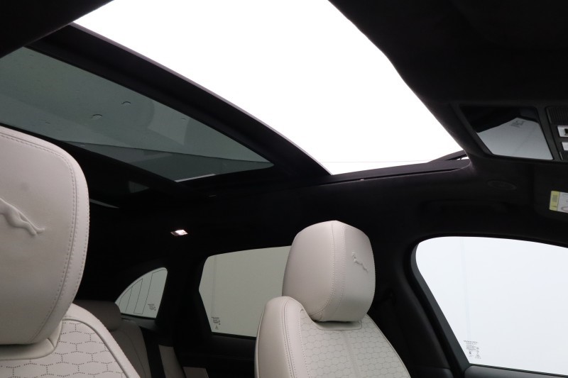 2024 (74) JAGUAR F-PACE 2.0 D200 R-Dynamic HSE Black 90th Anniv 5dr Auto 5305928