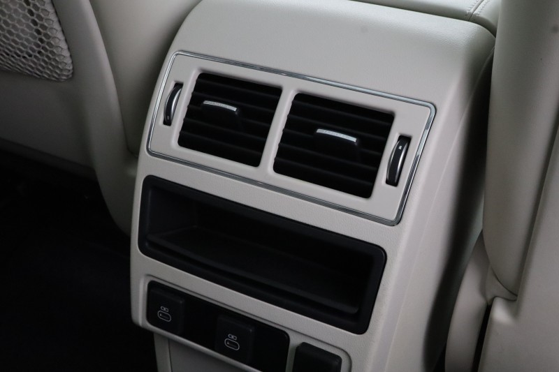 2024 (74) JAGUAR F-PACE 2.0 D200 R-Dynamic HSE Black 90th Anniv 5dr Auto 5305891