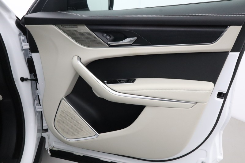 2024 (74) JAGUAR F-PACE 2.0 D200 R-Dynamic HSE Black 90th Anniv 5dr Auto 5305882