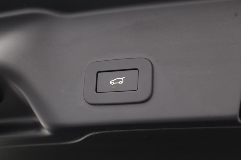 2025 (74) LAND ROVER RANGE ROVER EVOQUE 2.0 D200 Autobiography 5dr Auto [Revised] 5323767