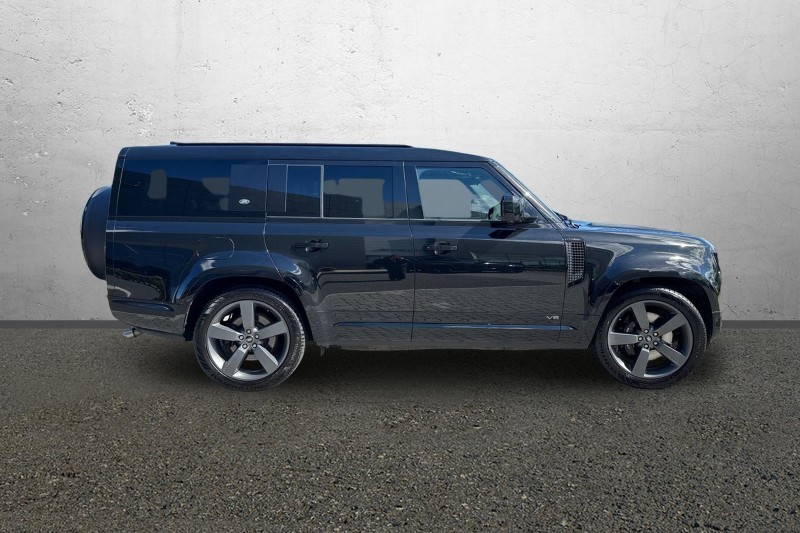 2024 (24) LAND ROVER DEFENDER 5.0 P500 V8 130 5dr Auto [8 Seat] 5371694